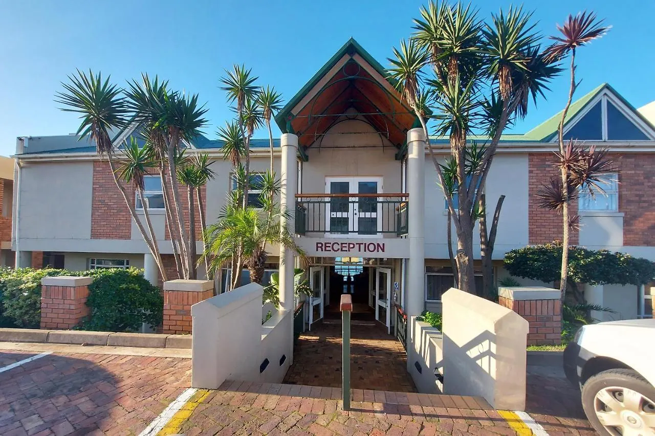 First Group Brookes Hill Suites Port Elizabeth